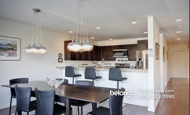 Foto del edificio - 555 Kirkland Way