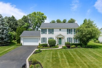 Building Photo - 406 Lakewood Dr