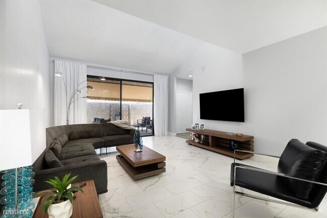 Foto del edificio - 2 br, 2 bath Condo - 1465 E Amado Rd