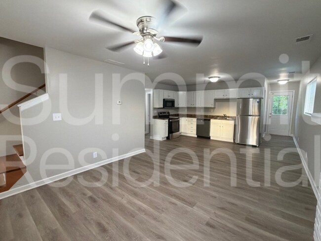 Foto del edificio - 4713 Walnut Grove Ave