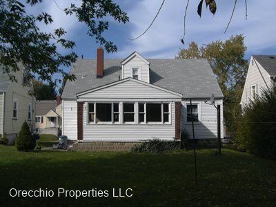 Building Photo - 3 br, 1.5 bath House - 1242 Glencairn