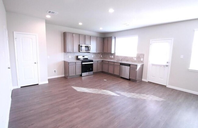 Foto del edificio - 3010 Orchid Ranch Dr