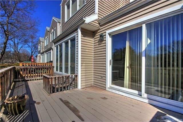 Building Photo - 66 Harbour View Pl