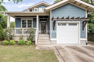 Building Photo - 606B Eastboro Dr