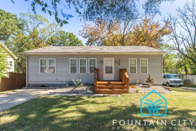 Foto principal - 8707 N Main St