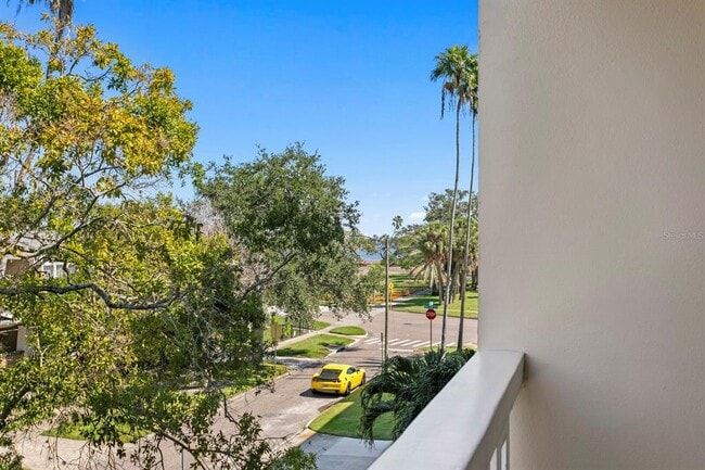 Foto del edificio - 1200 N Shore Dr NE