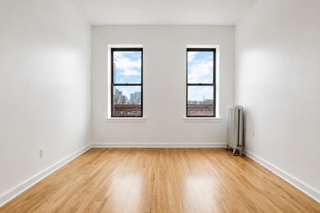 Building Photo - 201 W 105th St