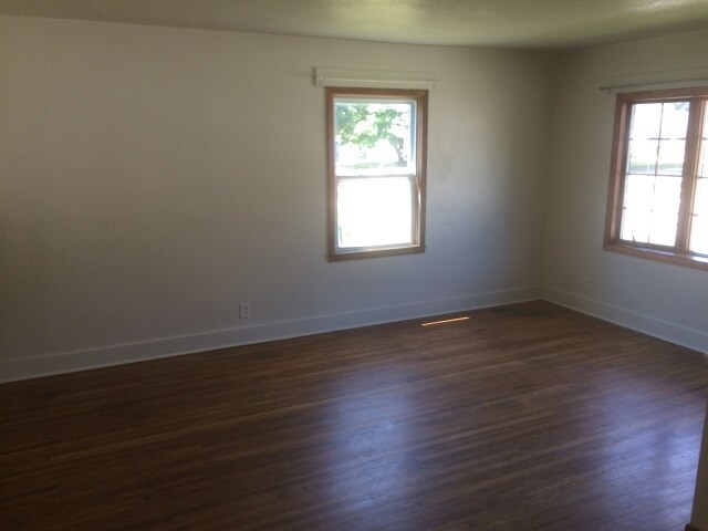 Foto del edificio - 1109 3rd Ave NW
