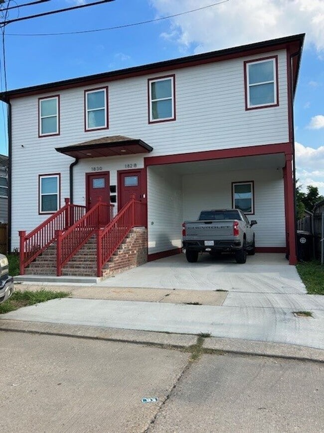 1828-1830 Benefit Street - 1828-1830 Benefit Street Apartment
