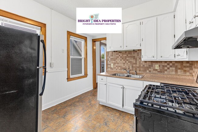 Building Photo - 3114 N Morgan Ave