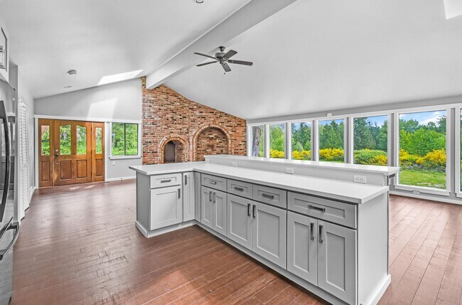 Building Photo - 4Bd/3Ba Duvall House