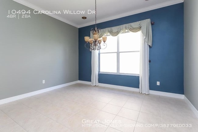 Building Photo - 10494 Carolina Willow Dr
