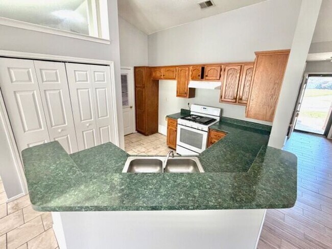 Foto del edificio - Now Leasing a 3 Bedroom 2 Bath In Southaven
