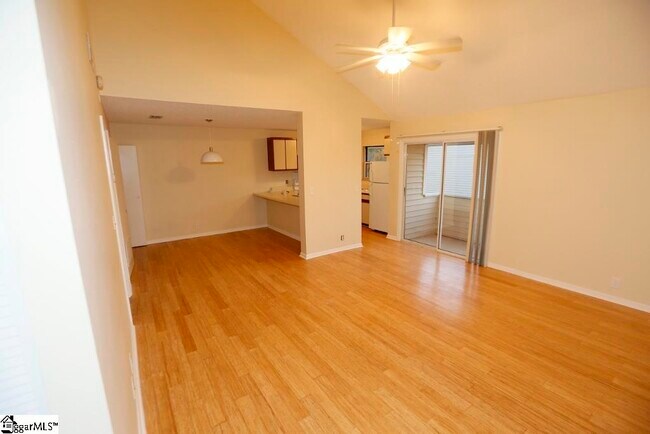 Foto del edificio - 2601 Duncan Chapel Rd