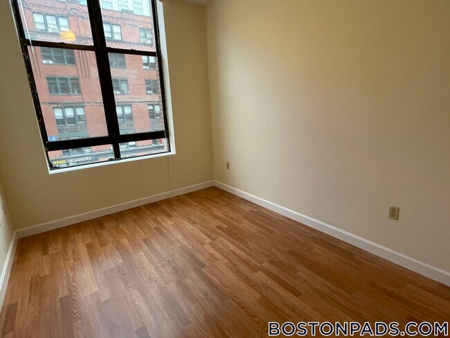 Foto del edificio - 81 Essex St