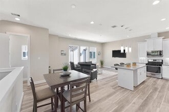 Building Photo - 2504 W Tidwell Rd