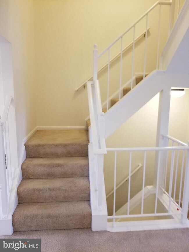 Building Photo - 7877 Rebel Walk Dr