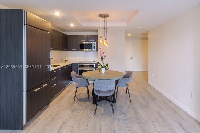 Foto del edificio - 45 SW 9th St