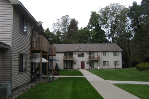 Foto del edificio - Pine Grove Terrace