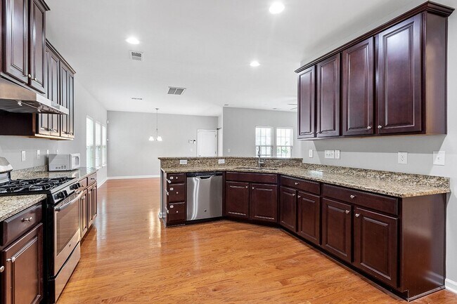 Foto del edificio - 1121 Survada Ln