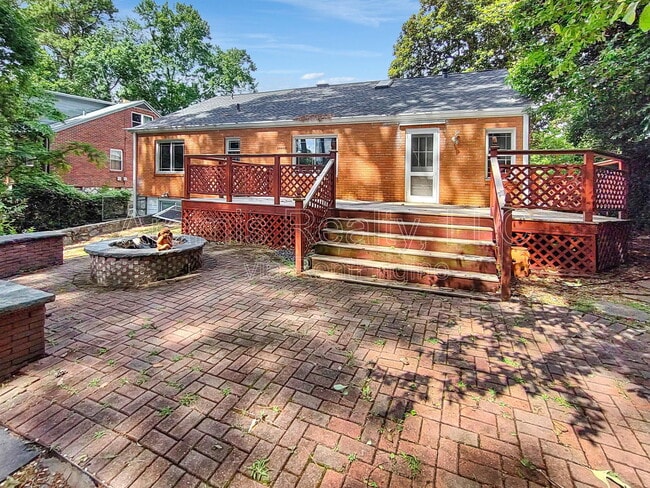 Building Photo - 1457 Clairmont Rd