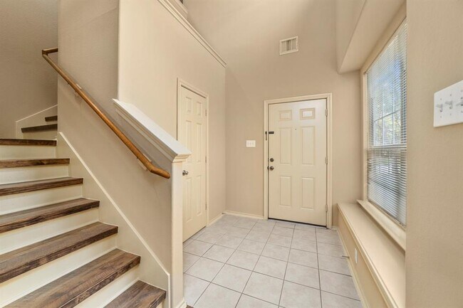 Foto del edificio - 17511 Olympic Park Ln