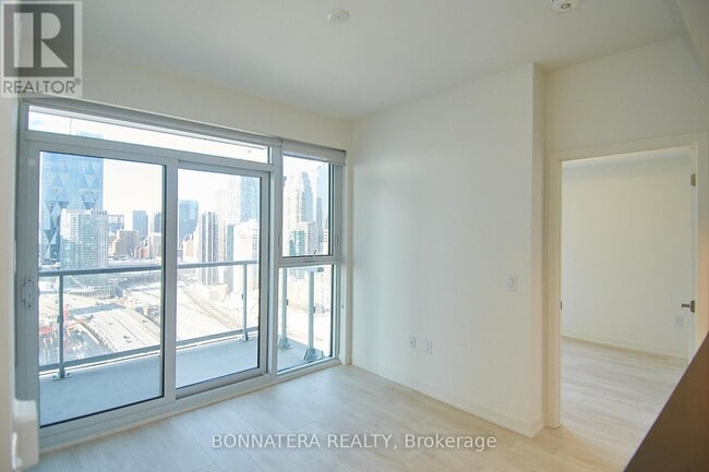 Building Photo - 20 Richardson St