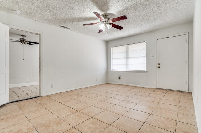 Building Photo - 13819 Stardust Ln