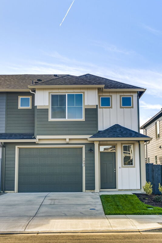 Building Photo - 1843 NW 18th Way