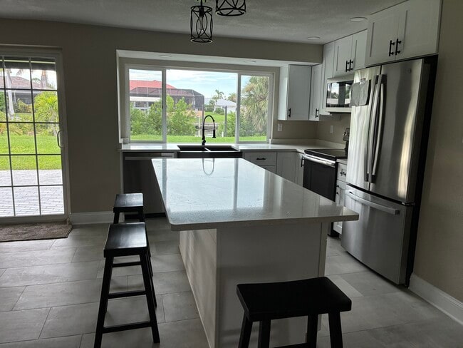 Building Photo - 5103 Condado Terrace
