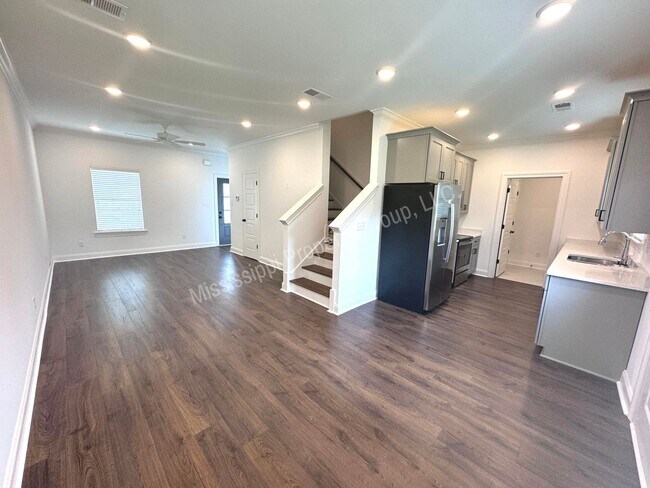 Building Photo - 3BR/3.5BA For Rent