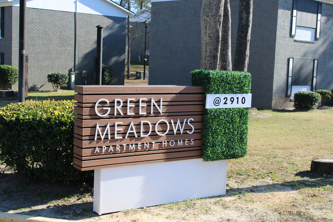 Building Photo - Green Meadows at 2910