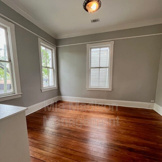 Foto del edificio - 123 E 40th St