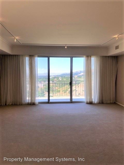 Foto del edificio - 910 Donner Way