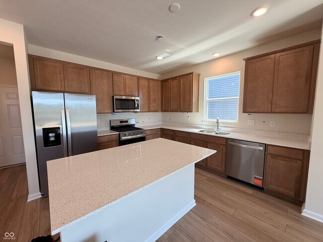 Foto del edificio - 3828 Sterling Dr