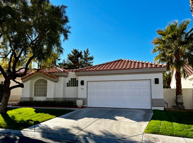Foto del edificio - 5509 Royal Vista Ln