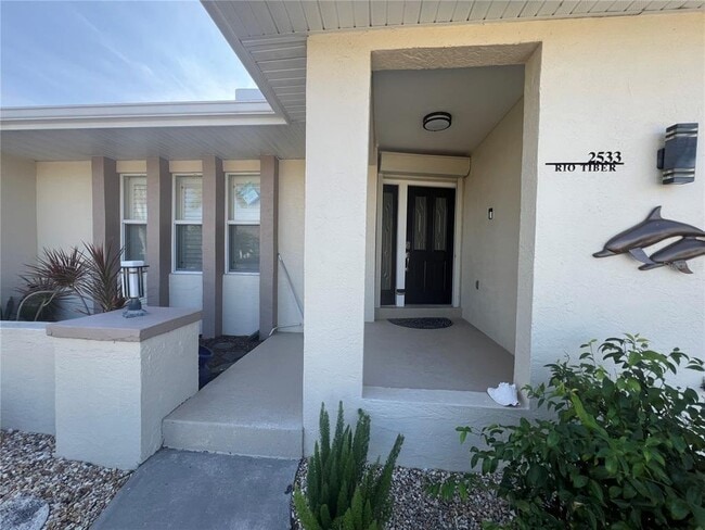 Building Photo - 2533 Rio Tiber Dr