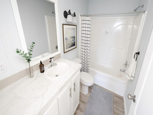 Foto del edificio - 5456 Ryegrass Ct