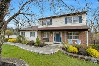 Building Photo - 68 Walter Dr