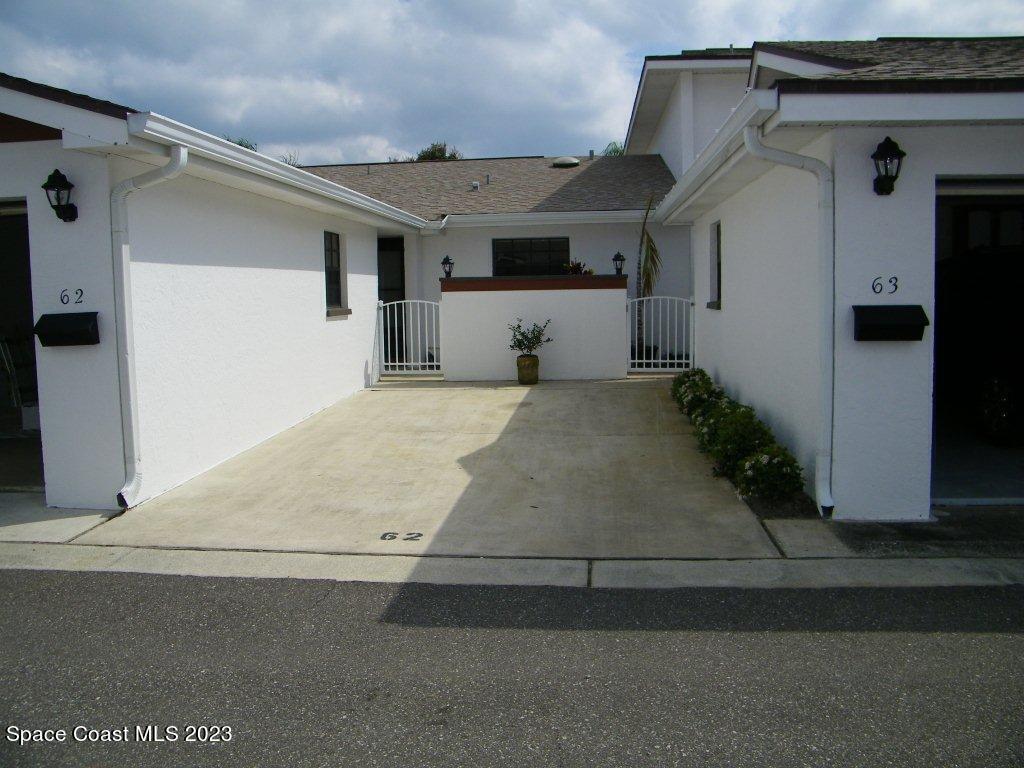 Primary Photo - 335 Paradise Blvd
