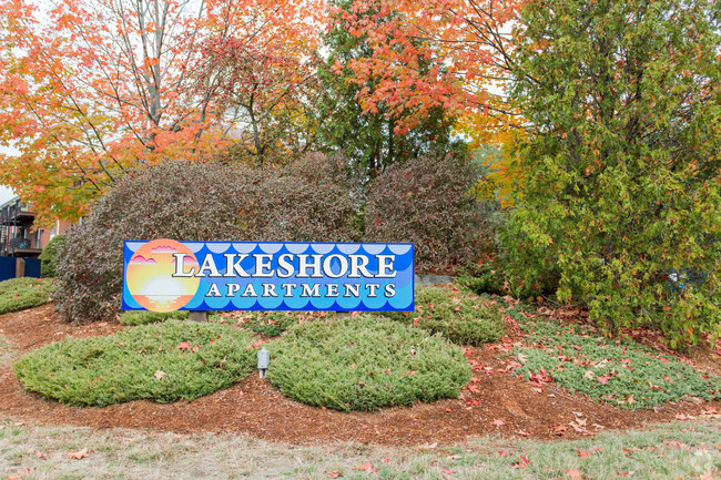 Building Photo - Lakeshore Apartments