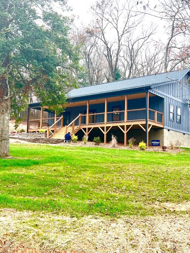 Foto del edificio - Newly built, 3 Bedroom 2 Bath home, conven...