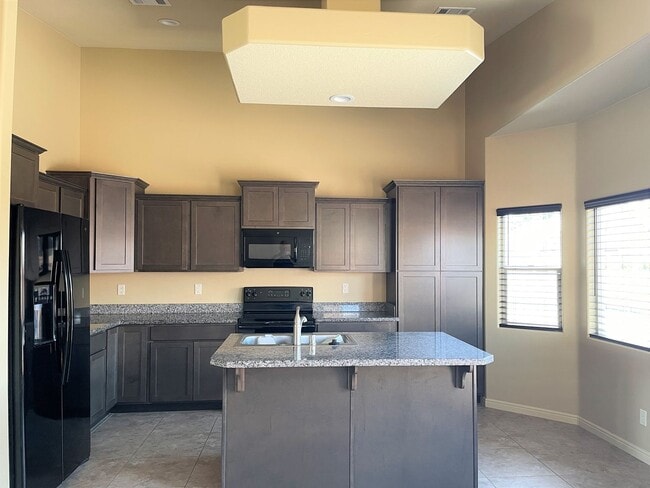 Building Photo - APPLICATION PENDING- Three Bedroom Home in...