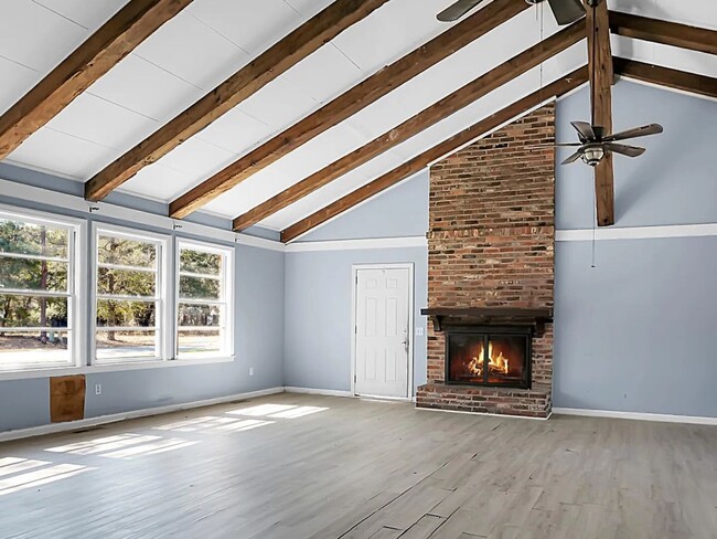 Building Photo - 407 Hayne St