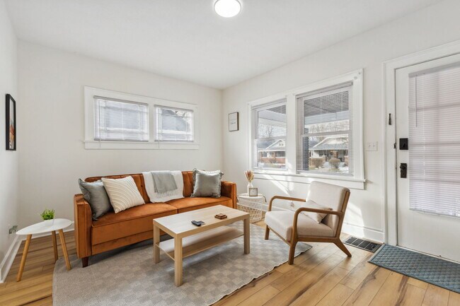 Foto del edificio - 3863 Byram Ave
