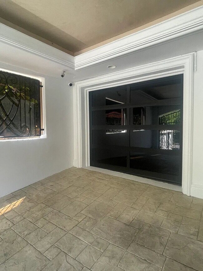 Foto del edificio - NO MIN CREDIT SCORE REQUIRED, BK OKAY, PAST EVICTION OKAY!, BACKGROUND FRIENDLY. Apply at "The Re...