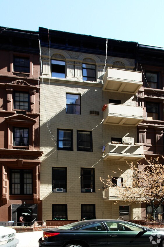 Primary Photo - 11 W 82nd St