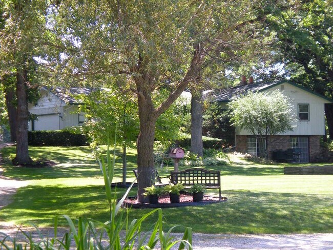 Foto del edificio - 4083 Ames Rd