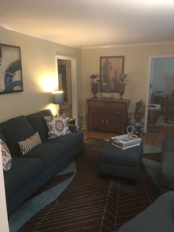 Building Photo - 203 Stonewall Dr