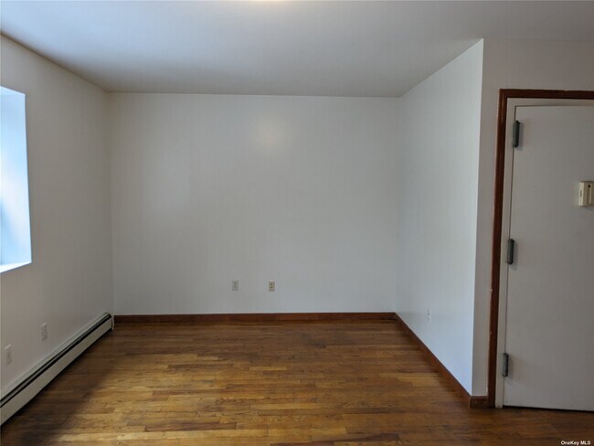 Building Photo - 53 Woods Pl